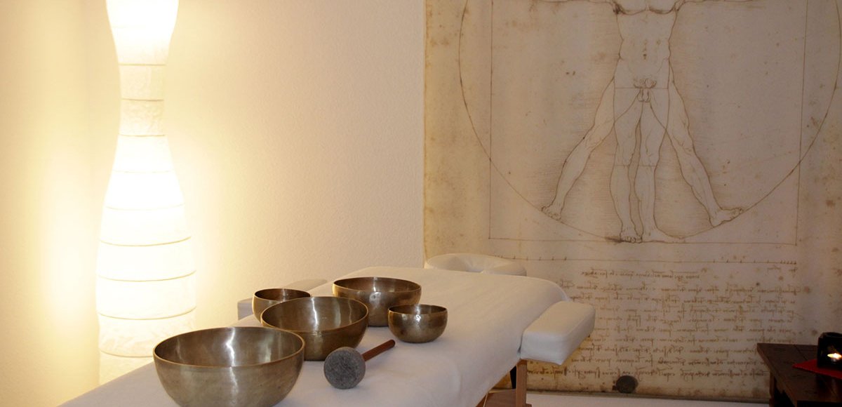Klangschalen – Reiki-Behandlung